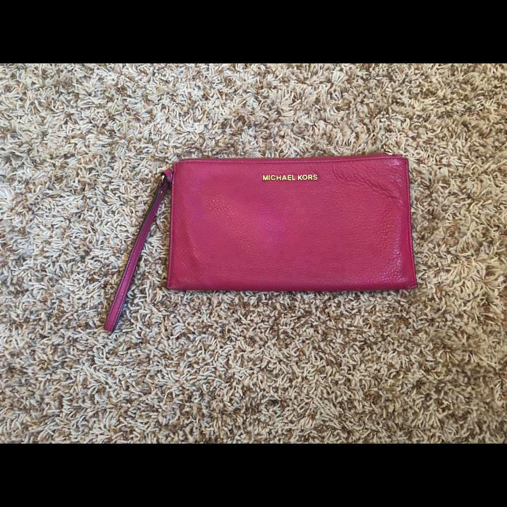 Michael Kors Wristlet